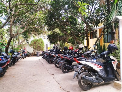 Parkir Motor