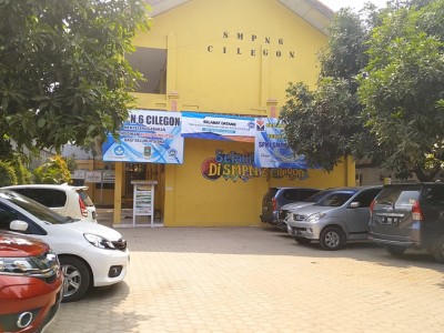 Parkir Mobil